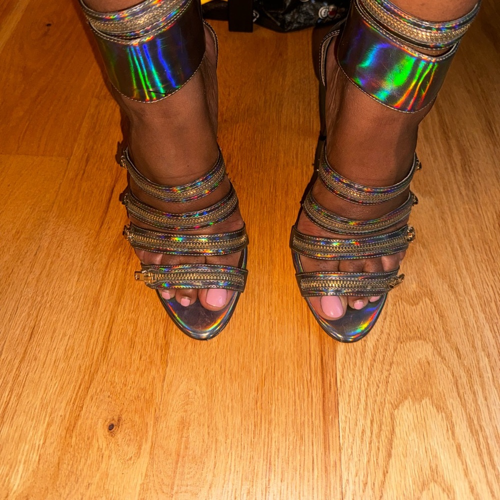 BCBGeneration Hologram Black Casey Heels Sandals like new, 10